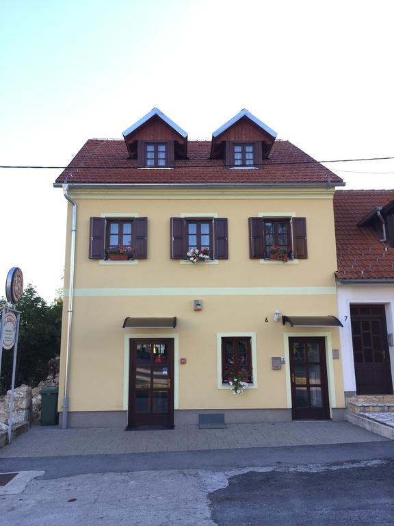 Apartments Petra Slunj Exterior foto
